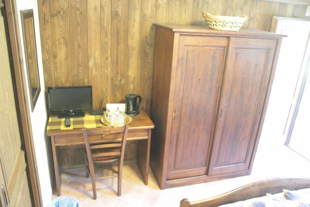 Chambres D'Hotes Les Fleurs Pila  Room photo