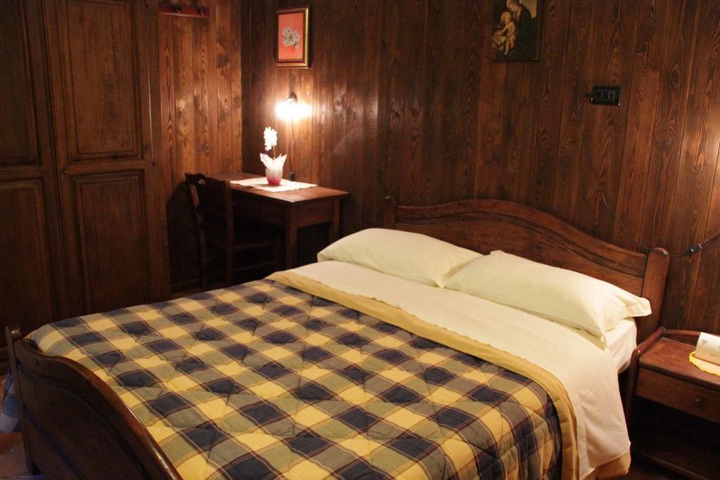 Chambres D'Hotes Les Fleurs Pila  Room photo