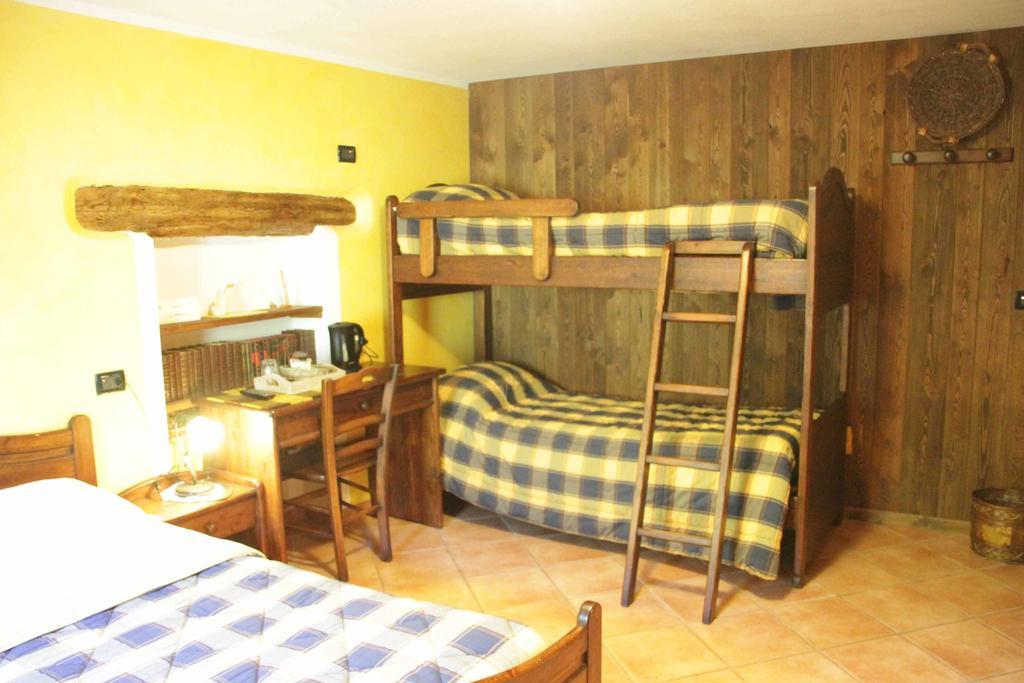 Chambres D'Hotes Les Fleurs Pila  Room photo
