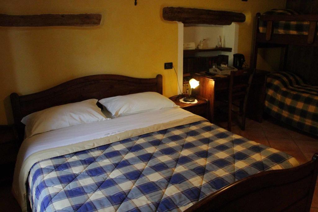 Chambres D'Hotes Les Fleurs Pila  Room photo
