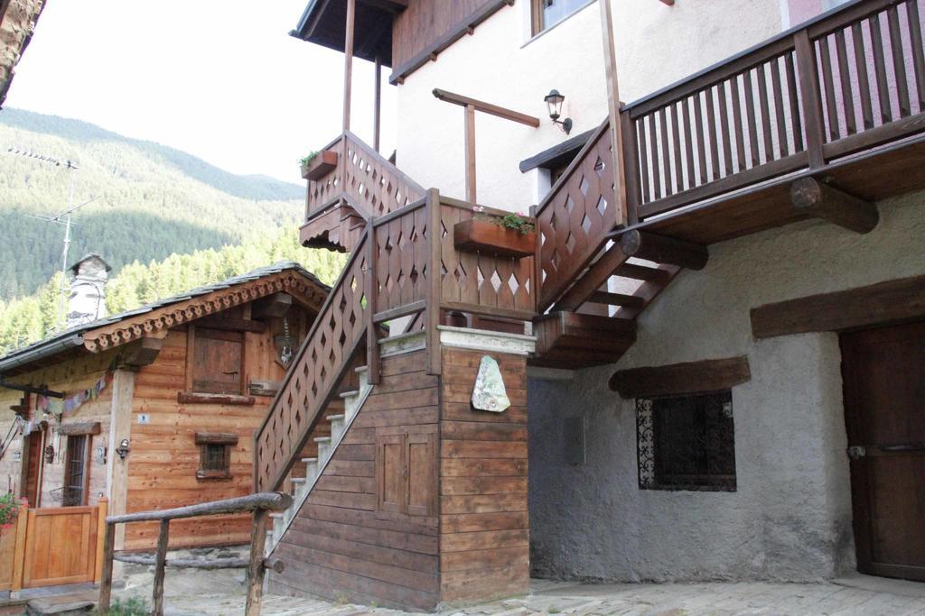 Chambres D'Hotes Les Fleurs Pila  Exterior photo